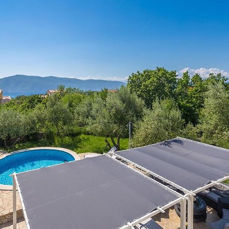Holiday Home Olive Garden Brzac Ngoại thất bức ảnh